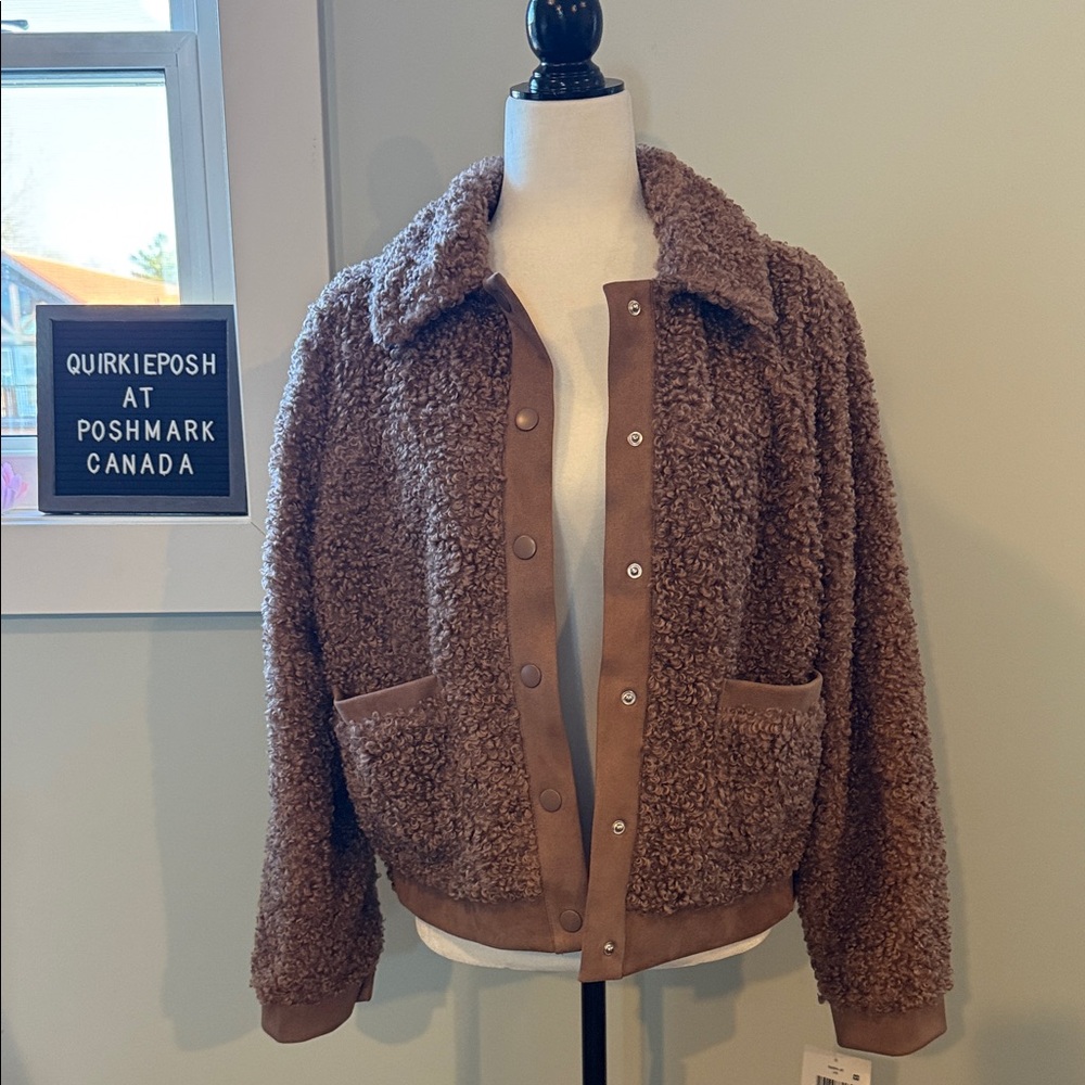 Gorgeous, Super Cozy Brown Sherpa Jacket NWT - Picture 9 of 13